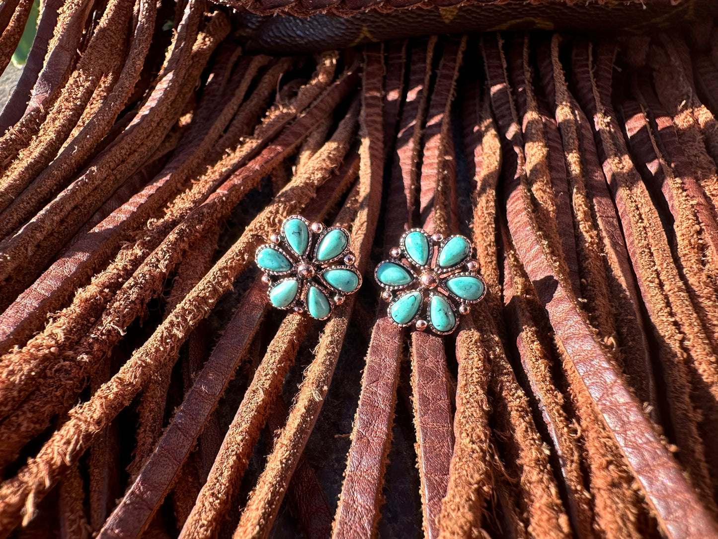 Western Mini Flower Stud Earrings Turquoise+Copper